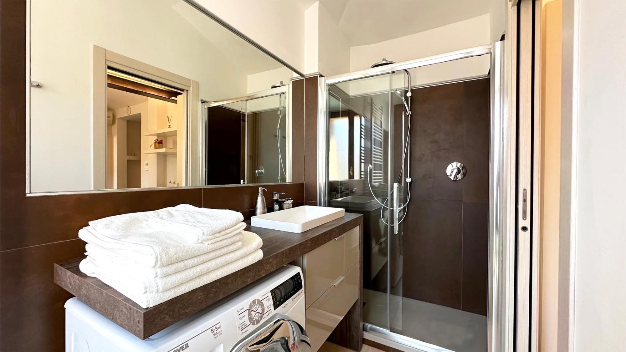 Int 5 - Appartamento Elios By Residence San Luca 博洛尼亚 外观 照片